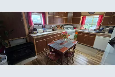 204 N Sandusky Street, Tiffin, OH 44883 - Photo 5