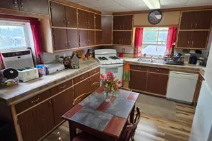 204 N Sandusky St, Tiffin, OH 44883 - Photo 3