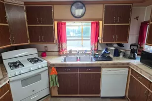 204 N Sandusky St, Tiffin, OH 44883 - Photo 7