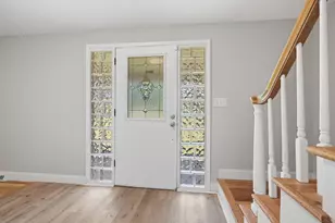 2547 McCutcheon Rd, Columbus, OH 43219 - Photo 3