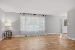 2547 McCutcheon Rd, Columbus, OH 43219 - Photo 5