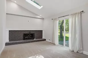 2547 McCutcheon Rd, Columbus, OH 43219 - Photo 13