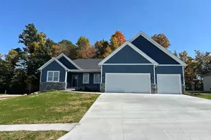 2745 Hickory Ct, Lexington, OH 44904 - Photo 1