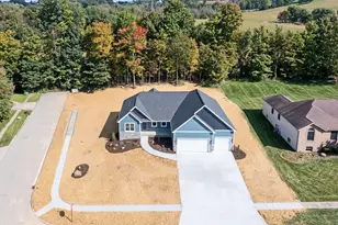 2745 Hickory Ct, Lexington, OH 44904 - Photo 3