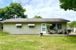 7356 Warwick Ave, Reynoldsburg, OH 43068 - Photo 1
