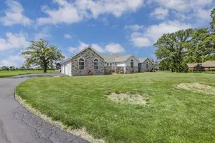5860 Gregg Rd, West Jefferson, OH 43162 - Photo 3