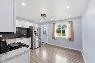 890 Bruckner Rd, Columbus, OH 43207 - Photo 9