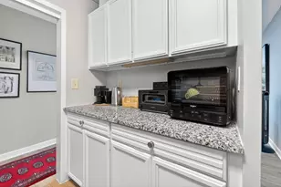 1000 Urlin Ave, Columbus, OH 43212 - Photo 19