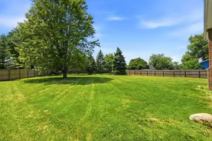 945 Matterhorn Dr, Reynoldsburg, OH 43068 - Photo 37