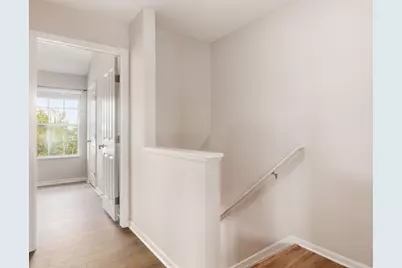 952 Hartford Village Boulevard, Columbus, OH 43228 - Photo 19