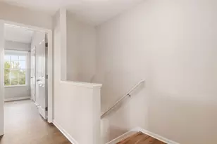 952 Hartford Village Blvd, Columbus, OH 43228 - Photo 19