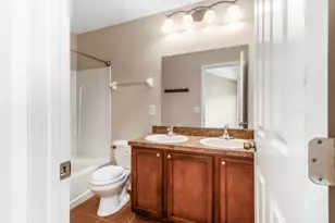 952 Hartford Village Blvd, Columbus, OH 43228 - Photo 23