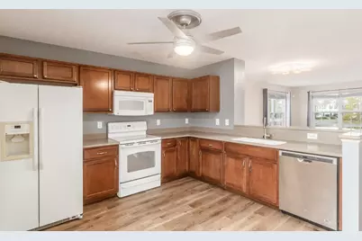 952 Hartford Village Boulevard, Columbus, OH 43228 - Photo 9