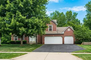 124 Longhollow Dr, Pataskala, OH 43062 - Photo 1