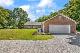 1270 Carriage Rd, Powell, OH 43065 - Photo 3