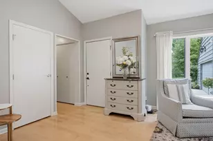 3401 Woodview Pl, Columbus, OH 43220 - Photo 9