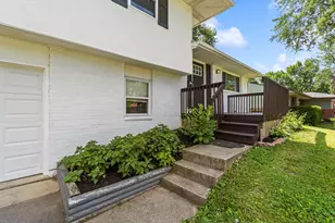 5016 Julie Pl, Columbus, OH 43229 - Photo 3