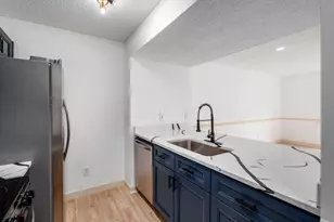 2032 Burbridge Ln, Hilliard, OH 43026 - Photo 7