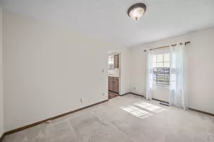 6900 Pine Bark Ln, Columbus, OH 43235 - Photo 9