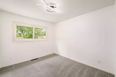 3849 Laguna Drive, Columbus, OH 43232 - Photo 17