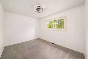 3849 Laguna Dr, Columbus, OH 43232 - Photo 23