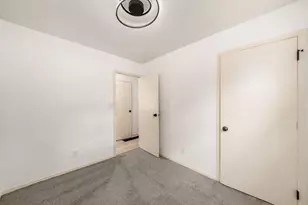 3849 Laguna Dr, Columbus, OH 43232 - Photo 21