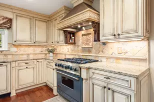2615 York Rd, Columbus, OH 43221 - Photo 9