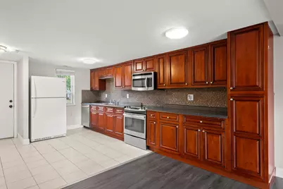 1030 Galliton Court #F, Columbus, OH 43220 - Photo 7
