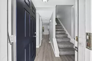 2392 Minerva Park Pl, Columbus, OH 43229 - Photo 5