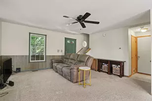 377 Cobblestone Dr, Delaware, OH 43015 - Photo 5