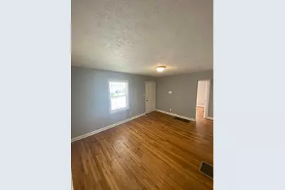 2299 Hamilton Avenue, Columbus, OH 43211 - Photo 3