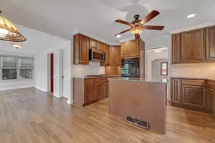 35 Brevoort Rd, Columbus, OH 43214 - Photo 13