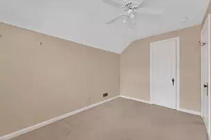35 Brevoort Rd, Columbus, OH 43214 - Photo 29