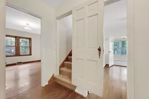 35 Brevoort Rd, Columbus, OH 43214 - Photo 23