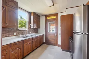 218 S Roys Ave, Columbus, OH 43204 - Photo 9