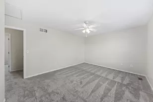 381 Hearthstone Dr, Delaware, OH 43015 - Photo 49