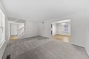 381 Hearthstone Dr, Delaware, OH 43015 - Photo 29