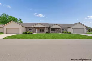 1929 Sussex Wy, Marion, OH 43302 - Photo 1