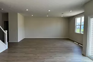 333 Honeysuckle St, South Bloomfield, OH 43103 - Photo 29
