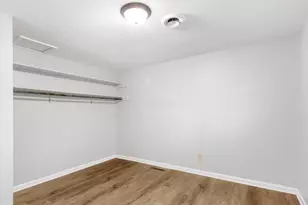 2381 Century Dr, Columbus, OH 43211 - Photo 13