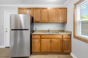 2381 Century Dr, Columbus, OH 43211 - Photo 9