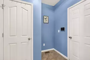 587 Virginia St, Ashville, OH 43103 - Photo 31