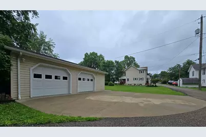 59 E Maple Avenue, New Concord, OH 43762 - Photo 5