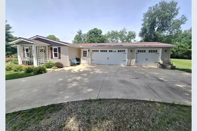 83 East Street, Saint Louisville, OH 43071 - Photo 1