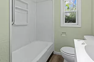 190 Lowell Rd, Columbus, OH 43209 - Photo 11