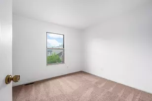 1482 Brookforest Dr, Columbus, OH 43204 - Photo 17