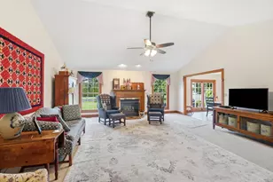 656 Gardenview Cir, Lima, OH 45801 - Photo 5