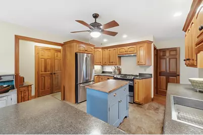 656 Gardenview Circle, Lima, OH 45801 - Photo 11