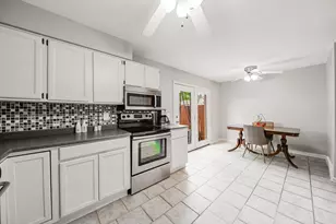 1906 Willoway Cir S, Columbus, OH 43220 - Photo 9