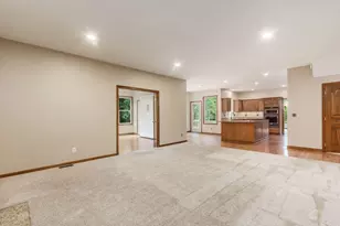 5592 Fawnbrook Ln, Dublin, OH 43017 - Photo 11